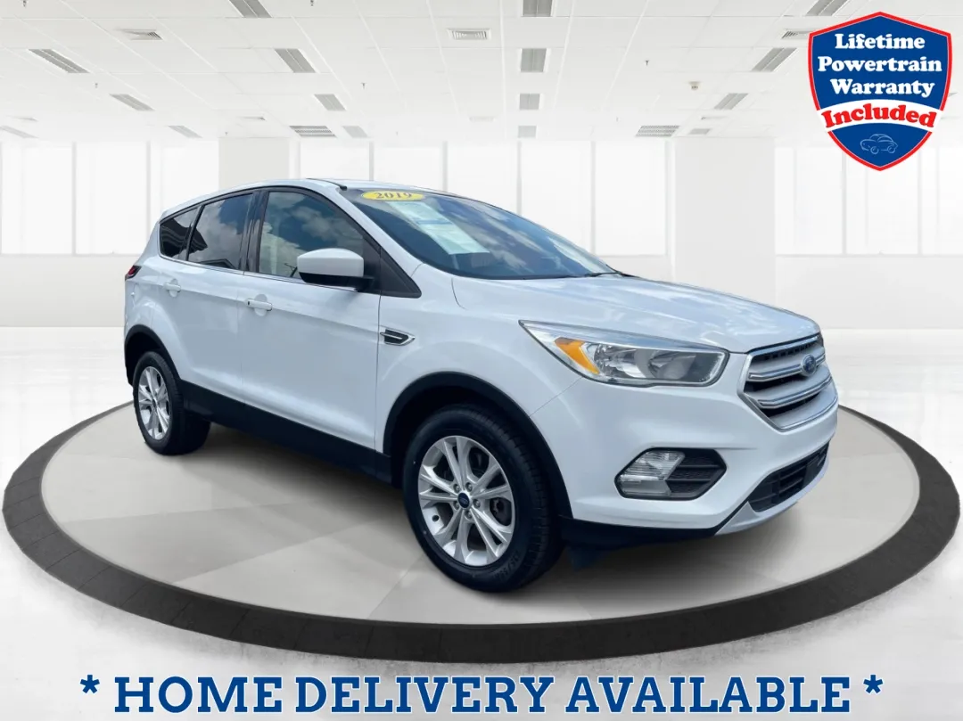 photo of 2019 Ford Escape SE
