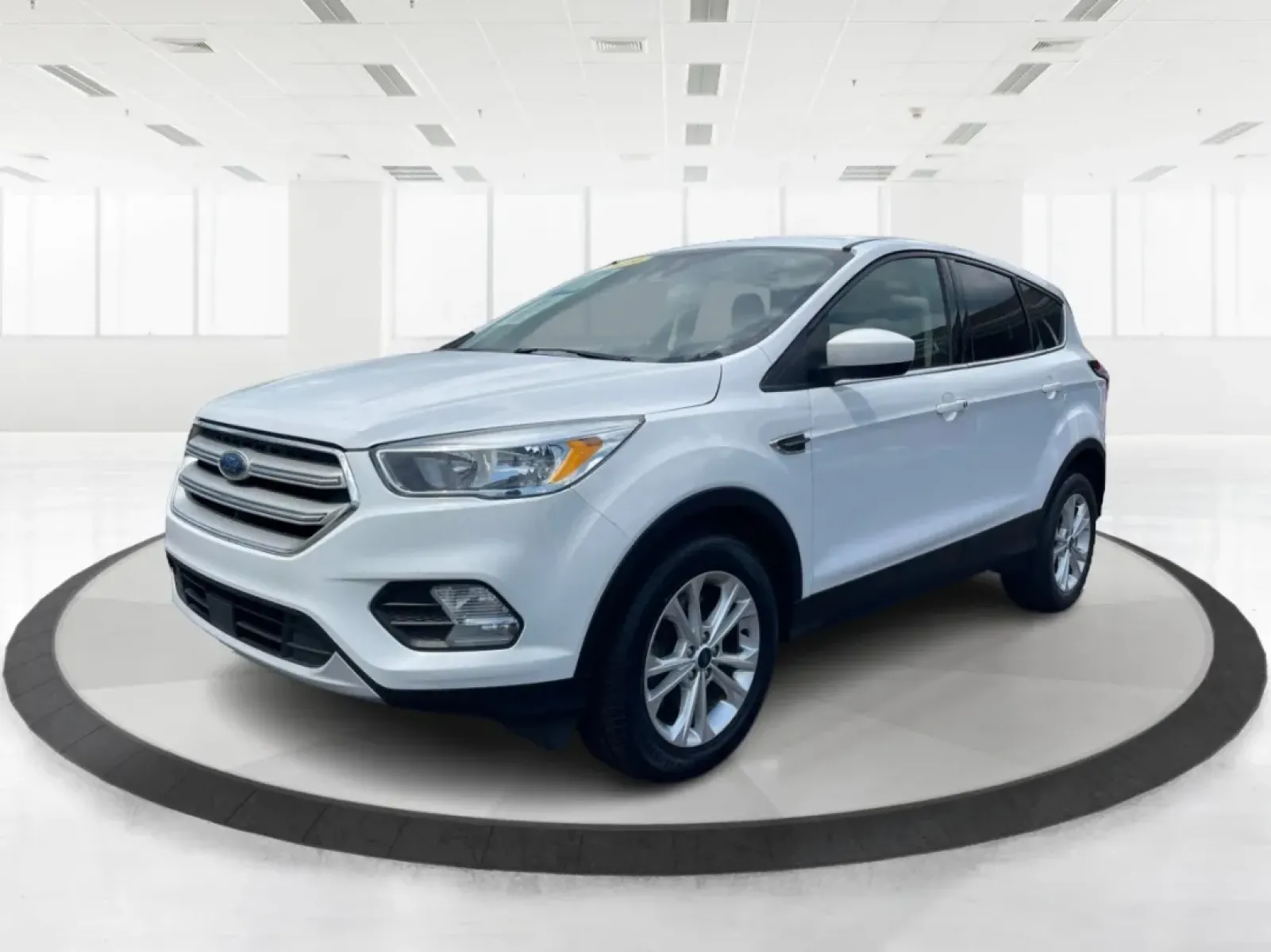 2019 Ford Escape SE (1FMCU9GD2KU) with an Other engine, located at 1951 S Dayton Lakeview Rd., New Carlisle, OH, 45344, (937) 908-9800, 39.890999, -84.050255 - **Discover Your Next Adventure with the 2019 Ford Escape SE at Advantage Car and Credit!**<br /> <br /> Are you ready to elevate your daily drives and weekend adventures? The 2019 Ford Escape SE is designed for those who crave versatility and comfort in their rides, making it an ideal choice for fam - Photo#8