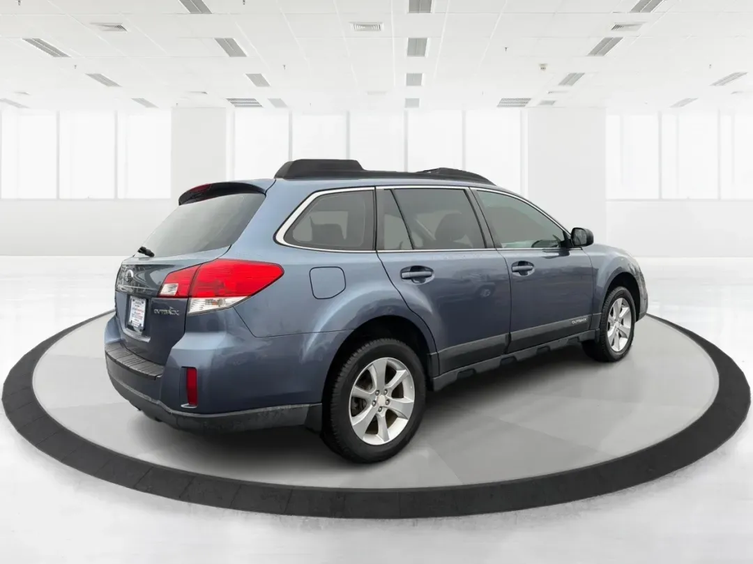 2014 Subaru Outback 2.5i (4S4BRCAC5E3) with an 2.5L H-4 DOHC engine, located at 1230 East Main St, Xenia, OH, 45385, (937) 908-9800, 39.688026, -83.910172 - **Adventure Awaits with the 2014 Subaru Outback 2.5i at Advantage Car and Credit - Xenia!**<br /> <br /> Are you ready to elevate your lifestyle with a vehicle designed for both comfort and adventure? The 2014 Subaru Outback 2.5i is your perfect companion for weekend getaways, family road trips, or - Photo#2