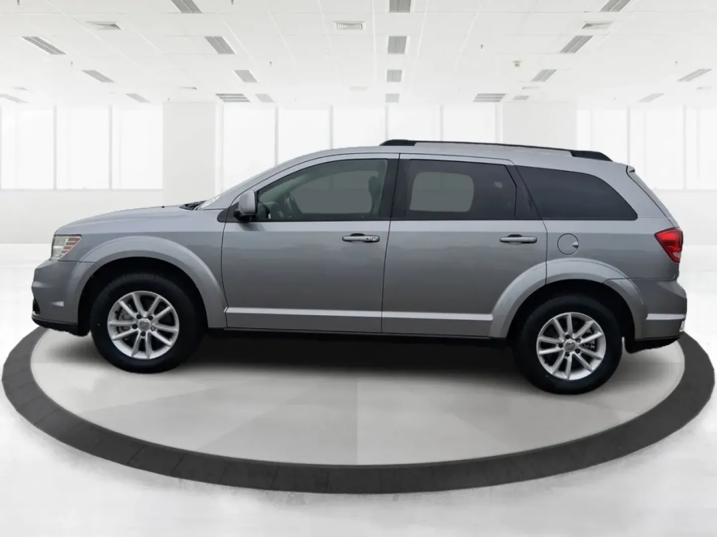 2015 Dodge Journey SXT (3C4PDCBB2FT) with an Other engine, located at 401 Woodman Dr, Riverside, OH, 45431, (937) 908-9800, 39.760899, -84.123421 - **Adventure Awaits with the 2015 Dodge Journey SXT at Advantage Car and Credit!**<br /> <br /> If you're in search of a versatile SUV that caters to both daily commutes and weekend adventures with your family, the 2015 Dodge Journey SXT is the perfect match for you. This spacious and stylish vehicle - Photo#5