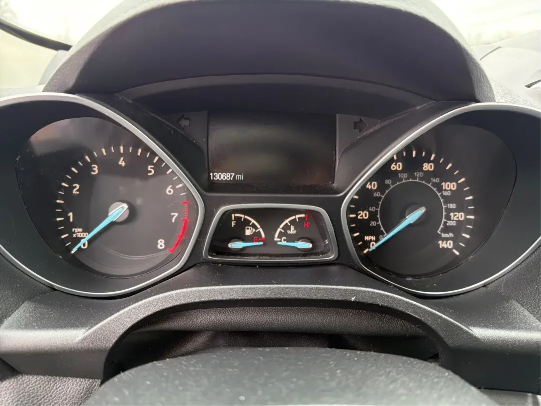 2017 Ford Escape SE (1FMCU0GDXHU) with an Other engine, located at 1184 Kauffman Ave, Fairborn, OH, 45324, (937) 908-9800, 39.807072, -84.030914 - ### Discover Your Next Adventure with the 2017 Ford Escape SE at Advantage Car and Credit - Fairborn<br /> <br /> Are you ready to elevate your daily commute or embark on your next weekend adventure? Look no further than the **2017 Ford Escape SE**, now available at **Advantage Car and Credit** in F - Photo#15