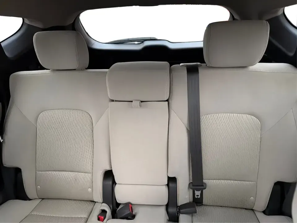 2017 Hyundai Santa Fe 2.4L (5NMZTDLB2HH) with an Theta II 2.4L I-4 gasoline direct injection engine, 6A transmission, located at 1951 S Dayton Lakeview Rd., New Carlisle, OH, 45344, (937) 908-9800, 39.890999, -84.050255 - **Elevate Your Family Adventures with the 2017 Hyundai Santa Fe at Advantage Car and Credit!**<br /> <br /> Are you searching for the perfect vehicle to accommodate your growing family or to enhance your weekend getaways? Look no further! The 2017 Hyundai Santa Fe is a versatile and spacious SUV des - Photo#14