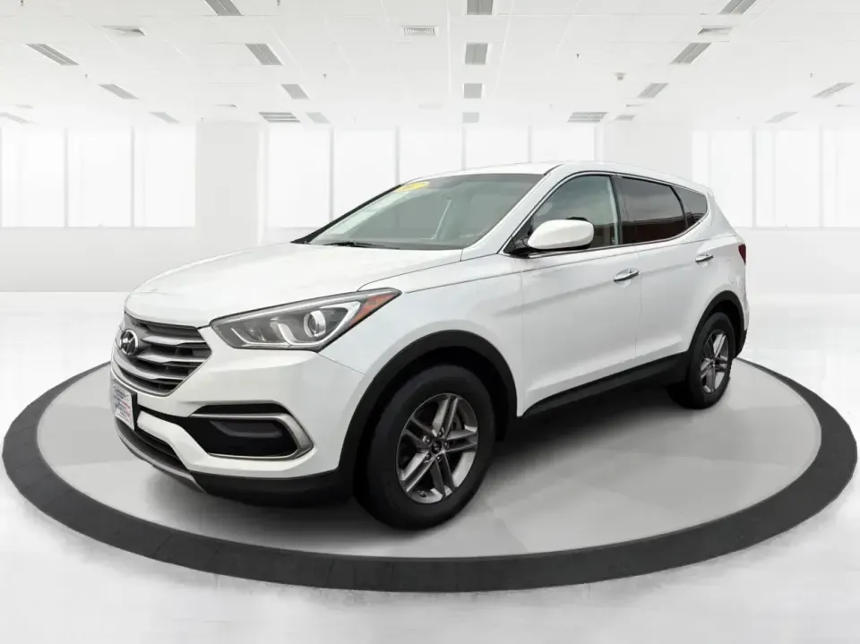 2017 Hyundai Santa Fe 2.4L (5NMZTDLB2HH) with an Theta II 2.4L I-4 gasoline direct injection engine, 6A transmission, located at 4508 South Dixie Dr, Moraine, OH, 45439, (937) 908-9800, 39.689976, -84.218452 - **Elevate Your Family Adventures with the 2017 Hyundai Santa Fe at Advantage Car and Credit!**<br /> <br /> Are you searching for the perfect vehicle to accommodate your growing family or to enhance your weekend getaways? Look no further! The 2017 Hyundai Santa Fe is a versatile and spacious SUV des - Photo#8