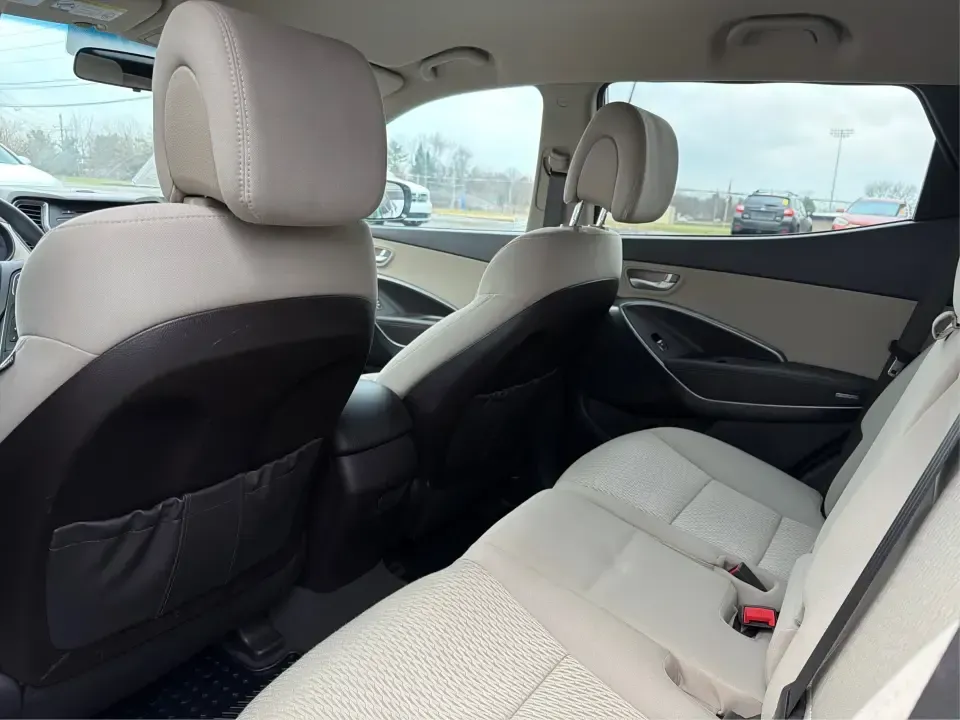 2017 Hyundai Santa Fe 2.4L (5NMZTDLB2HH) with an Theta II 2.4L I-4 gasoline direct injection engine, 6A transmission, located at 4508 South Dixie Dr, Moraine, OH, 45439, (937) 908-9800, 39.689976, -84.218452 - **Elevate Your Family Adventures with the 2017 Hyundai Santa Fe at Advantage Car and Credit!**<br /> <br /> Are you searching for the perfect vehicle to accommodate your growing family or to enhance your weekend getaways? Look no further! The 2017 Hyundai Santa Fe is a versatile and spacious SUV des - Photo#10