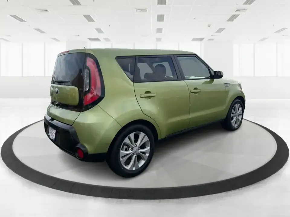 2016 Kia Soul + (KNDJP3A52G7) with an 2L I-4 gasoline direct injection engine, 6A transmission, located at 8750 N County Rd 25A, Piqua, OH, 45356, (937) 908-9800, 40.164391, -84.232513 - **Experience Versatility and Style with the 2016 Kia Soul at Advantage Car and Credit!**<br /> <br /> Are you looking for a vehicle that seamlessly blends practicality with a vibrant lifestyle? The 2016 Kia Soul is the perfect companion for your daily commutes, weekend getaways, or family outings. W - Photo#2
