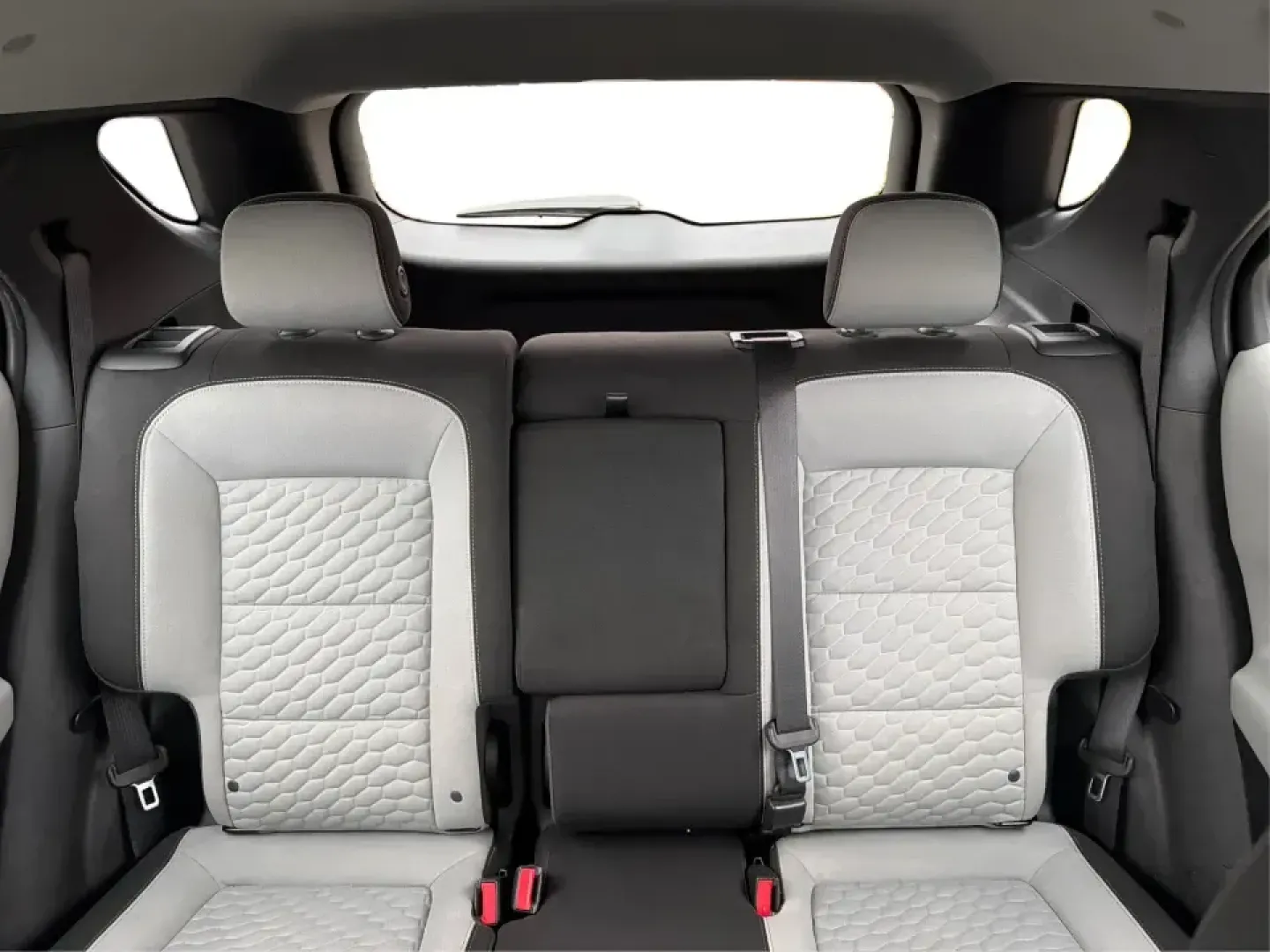 2019 Chevrolet Equinox LS (3GNAXHEV9KL) with an 1.5L I-4 gasoline direct injection engine, 6A transmission, located at 8750 N County Rd 25A, Piqua, OH, 45356, (937) 908-9800, 40.164391, -84.232513 - **Embrace Adventure with the 2019 Chevrolet Equinox LS Perfect for Your Family Road Trips!**<br /> <br /> Are you ready to elevate your family adventures with a vehicle that combines comfort, style, and reliability? Look no further than the stunning 2019 Chevrolet Equinox LS, available now at Advan - Photo#14