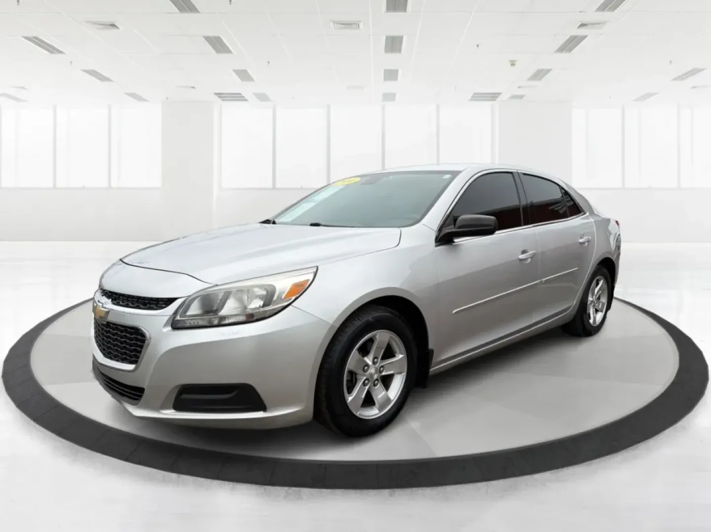 2014 Chevrolet Malibu 1LS (1G11B5SL5EU) with an ECOTEC 2.5L I-4 gasoline direct injection engine, located at 4508 South Dixie Dr, Moraine, OH, 45439, (937) 908-9800, 39.689976, -84.218452 - Experience the perfect blend of comfort, style, and reliability with the 2014 Chevrolet Malibu 1LS, available now at Advantage Car and Credit Moraine! Whether you're commuting to work, running errands, or planning a weekend getaway, this sleek sedan is designed to enhance your driving experience wh - Photo#8