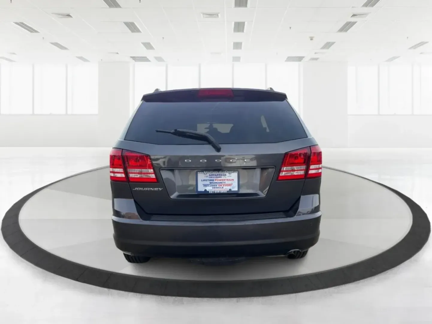 2020 Dodge Journey SE Value (3C4PDCABXLT) with an Tigershark MultiAir 2.4L I-4 DOHC engine, 6A transmission, located at 1951 S Dayton Lakeview Rd., New Carlisle, OH, 45344, (937) 908-9800, 39.890999, -84.050255 - **Discover Adventure with the 2020 Dodge Journey SE Value - Perfect for Your Family Road Trips!**<br /> <br /> Are you ready to elevate your family's adventures or daily commutes? Look no further than the 2020 Dodge Journey SE Value SUV, available now at Advantage Car and Credit - Riverside! This ve - Photo#3