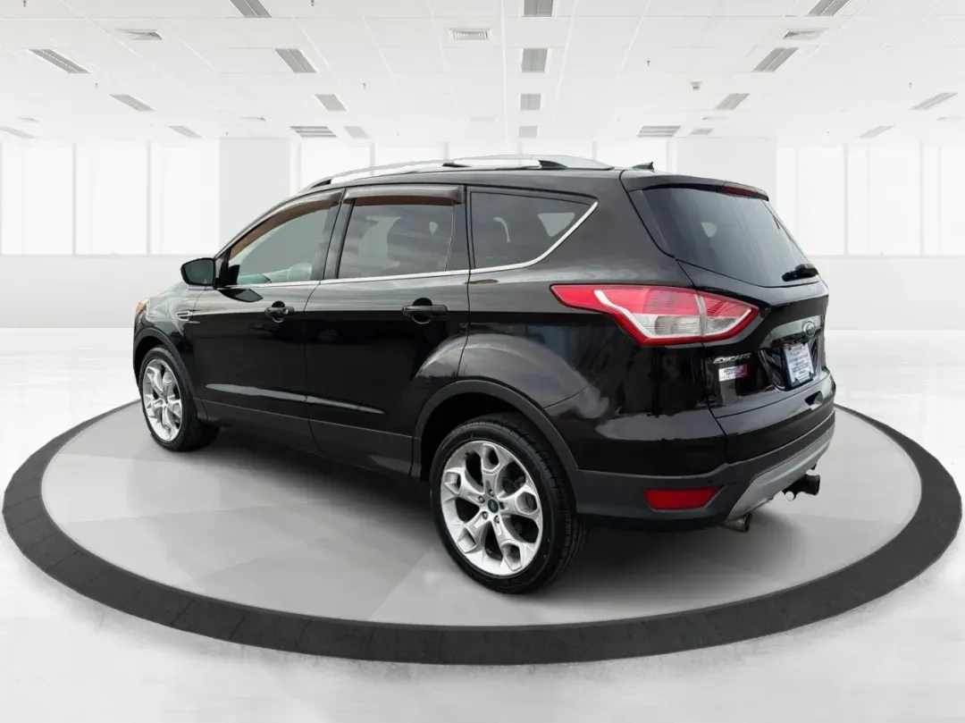 2013 Ford Escape Titanium (1FMCU9J90DU) with an EcoBoost 2L I-4 gasoline direct injection engine, located at 401 Woodman Dr, Riverside, OH, 45431, (937) 908-9800, 39.760899, -84.123421 - **Explore the Open Road with Confidence: 2013 Ford Escape Titanium at Advantage Car and Credit!**<br /> <br /> Are you ready for your next adventure? Whether you're taking the kids to soccer practice, planning weekend getaways, or commuting to work, this 2013 Ford Escape Titanium is the perfect comp - Photo#4