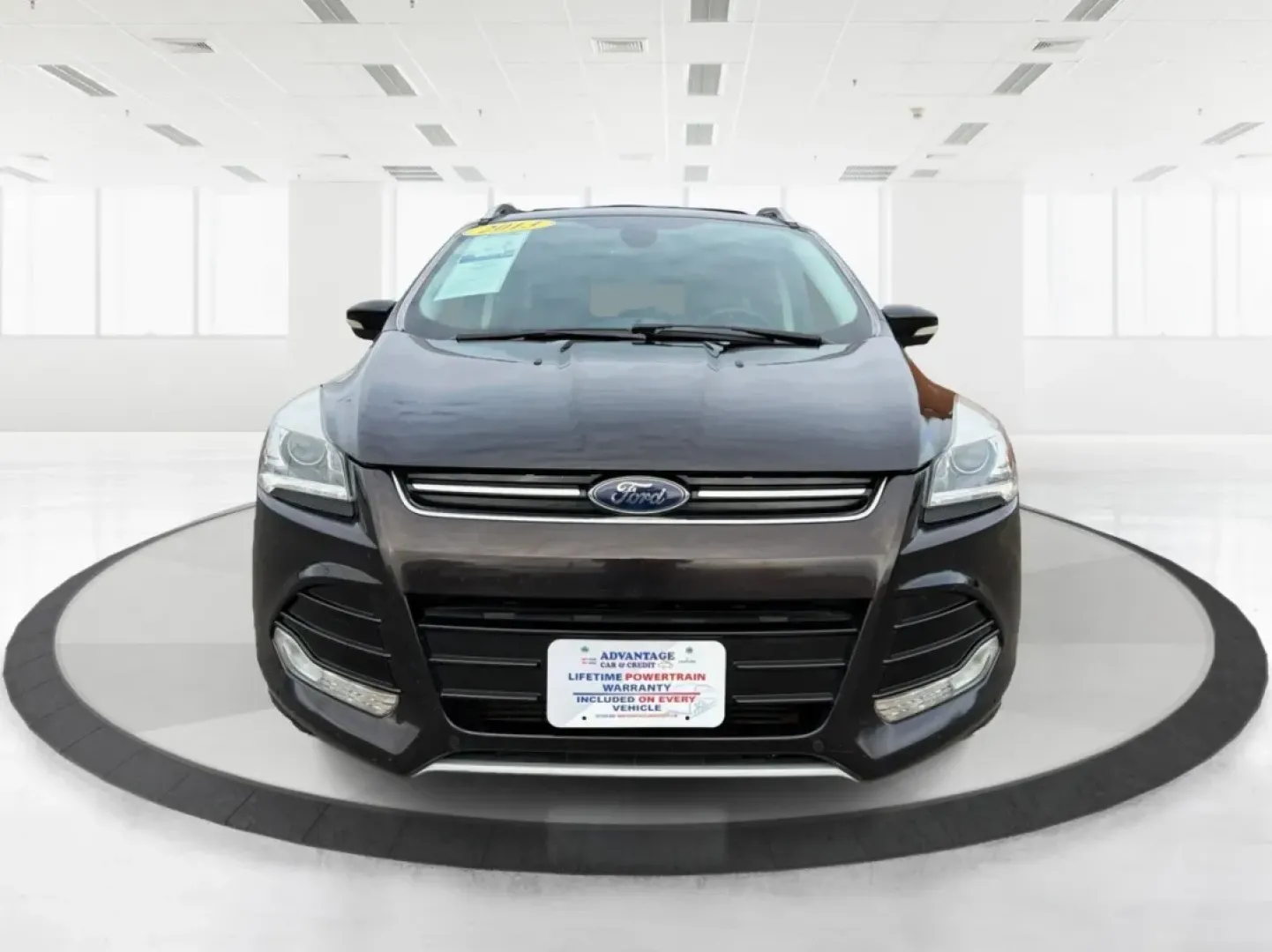 2013 Ford Escape Titanium (1FMCU9J90DU) with an EcoBoost 2L I-4 gasoline direct injection engine, located at 401 Woodman Dr, Riverside, OH, 45431, (937) 908-9800, 39.760899, -84.123421 - **Explore the Open Road with Confidence: 2013 Ford Escape Titanium at Advantage Car and Credit!**<br /> <br /> Are you ready for your next adventure? Whether you're taking the kids to soccer practice, planning weekend getaways, or commuting to work, this 2013 Ford Escape Titanium is the perfect comp - Photo#7