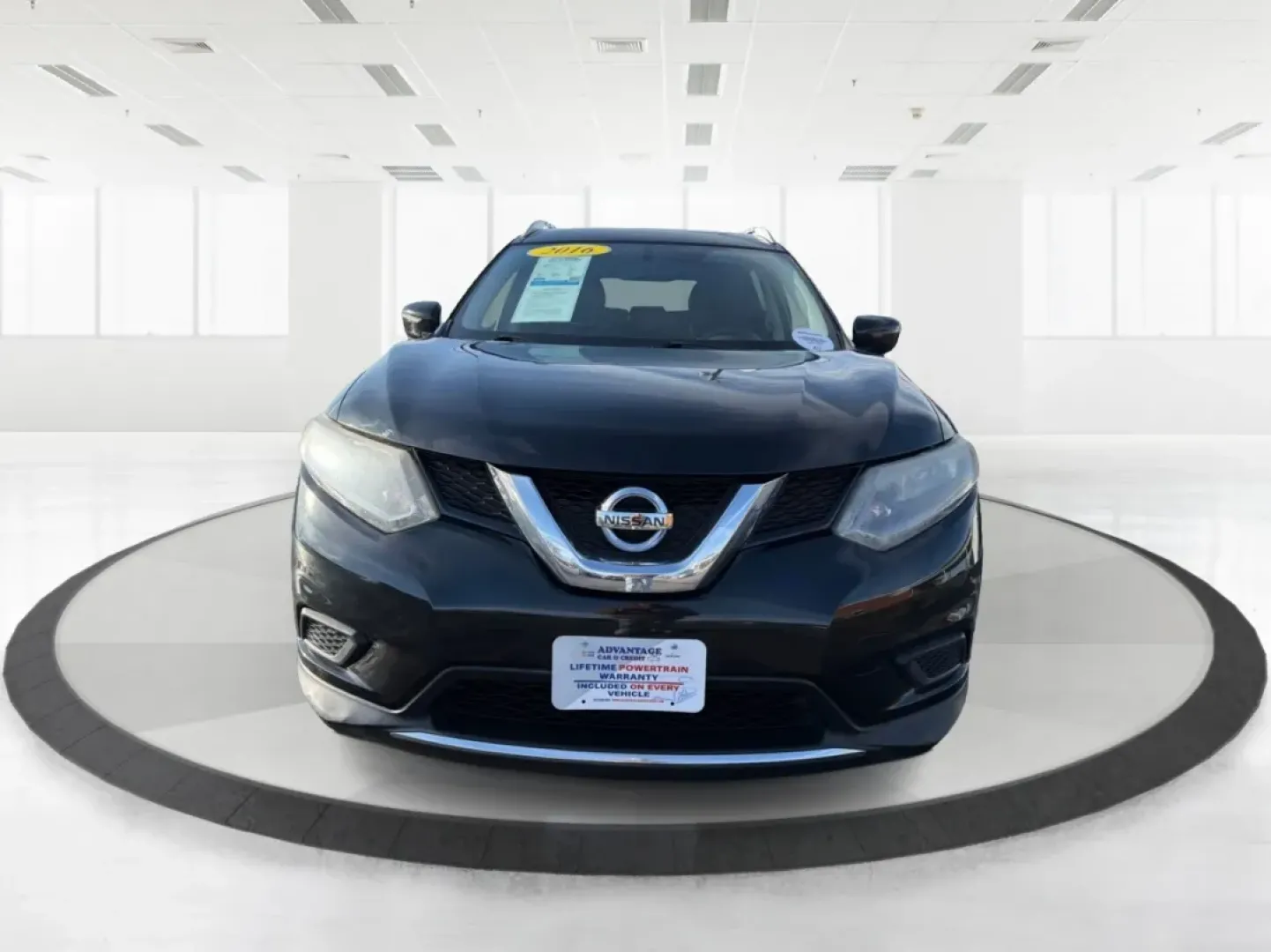 2016 Nissan Rogue SV (KNMAT2MV1GP) with an 2.5L I-4 DOHC engine, located at 880 E. National Road, Vandalia, OH, 45377, (937) 908-9800, 39.891918, -84.183594 - **Experience Adventure with the 2016 Nissan Rogue SV at Advantage Car and Credit - Vandalia!**<br /> <br /> Are you ready to elevate your daily commute or take weekend adventures to the next level? The 2016 Nissan Rogue SV is here to provide you with the perfect blend of comfort, versatility, and ca - Photo#7