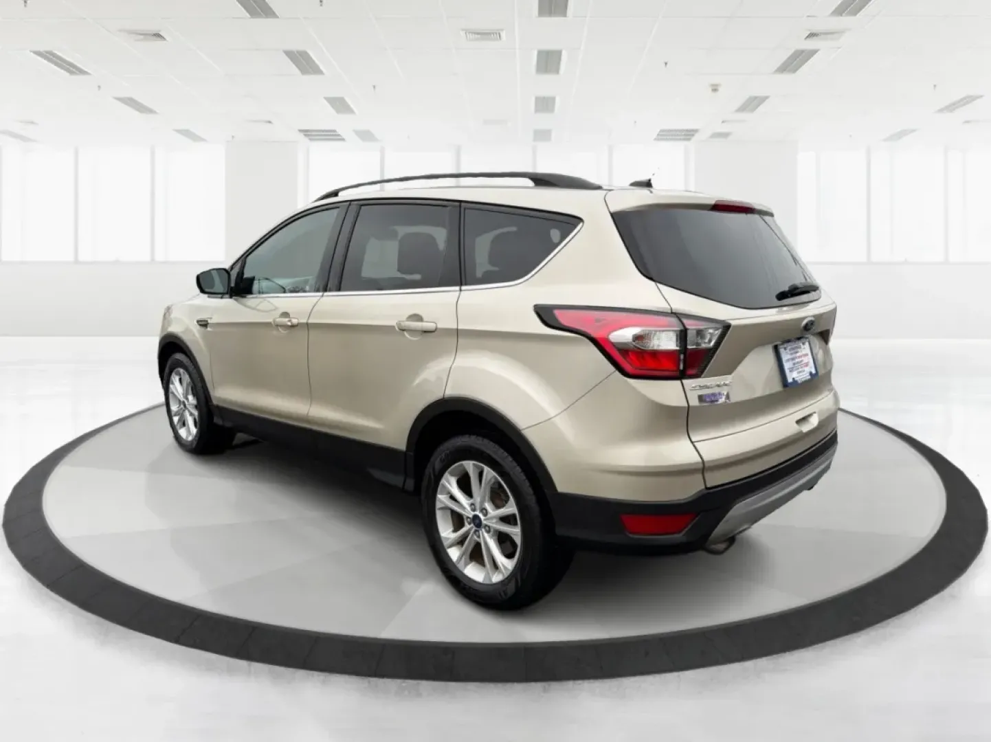 2017 Ford Escape SE (1FMCU0GD1HU) with an Other engine, located at 8750 N County Rd 25A, Piqua, OH, 45356, (937) 908-9800, 40.164391, -84.232513 - Are you ready to elevate your driving experience? Whether you're navigating daily commutes, embarking on weekend getaways, or simply enjoying family outings, the 2017 Ford Escape SE is the perfect companion for your active lifestyle. This well-appointed SUV promises versatility and comfort, making i - Photo#4