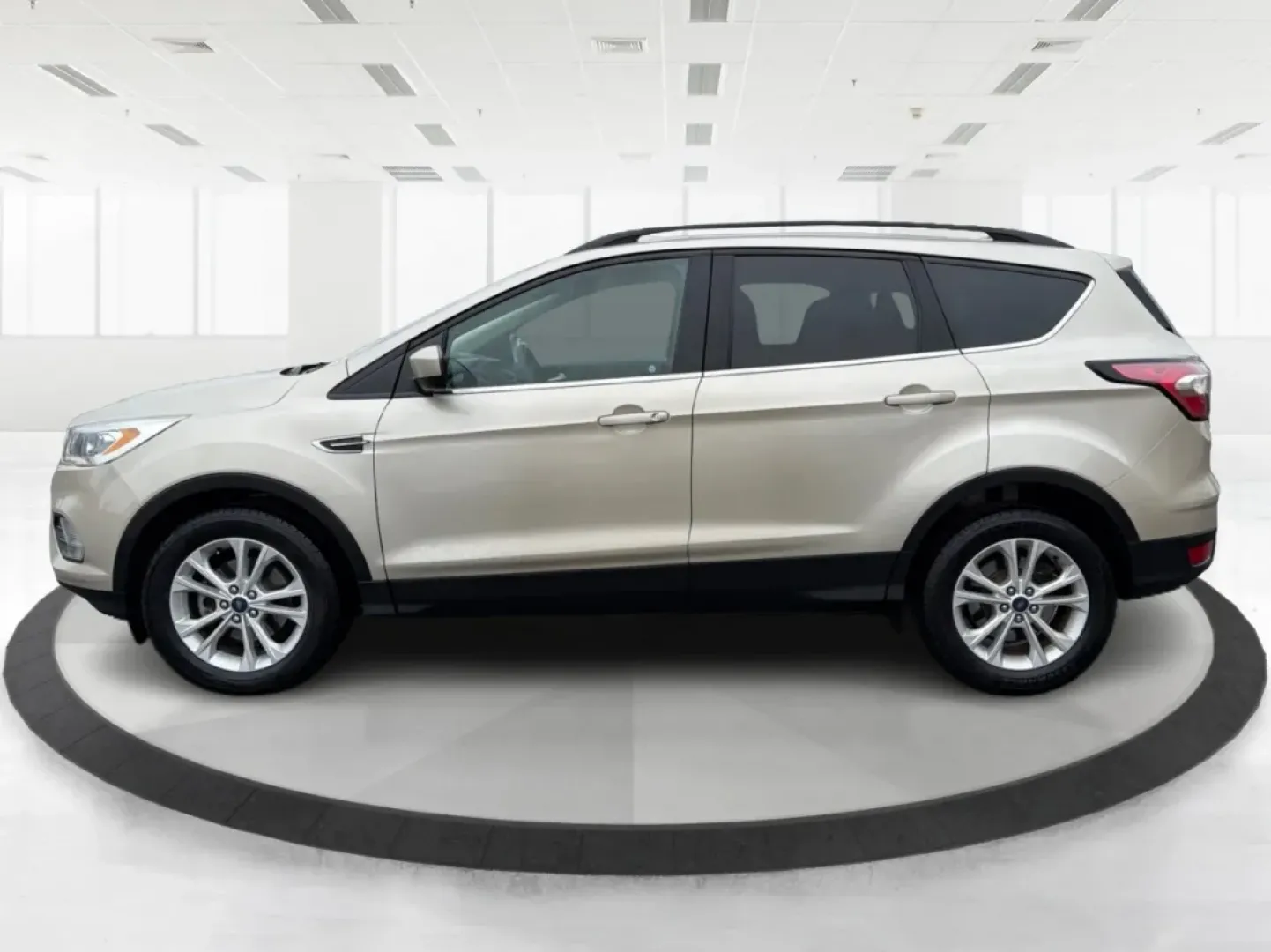 2017 Ford Escape SE (1FMCU0GD1HU) with an Other engine, located at 8750 N County Rd 25A, Piqua, OH, 45356, (937) 908-9800, 40.164391, -84.232513 - Are you ready to elevate your driving experience? Whether you're navigating daily commutes, embarking on weekend getaways, or simply enjoying family outings, the 2017 Ford Escape SE is the perfect companion for your active lifestyle. This well-appointed SUV promises versatility and comfort, making i - Photo#5