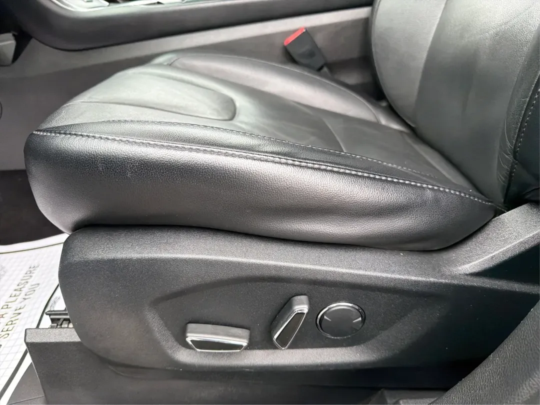 2017 Ford Edge Titanium (2FMPK4K92HB) with an Other engine, located at 4508 South Dixie Dr, Moraine, OH, 45439, (937) 908-9800, 39.689976, -84.218452 - **Unleash Adventure with the 2017 Ford Edge Titanium at Advantage Car and Credit Moraine! Experience Comfort, Style, and Affordability!**<br /> <br /> Are you searching for the perfect SUV to enhance your family adventures or accommodate your daily commute in style? Look no further than this stunni - Photo#18