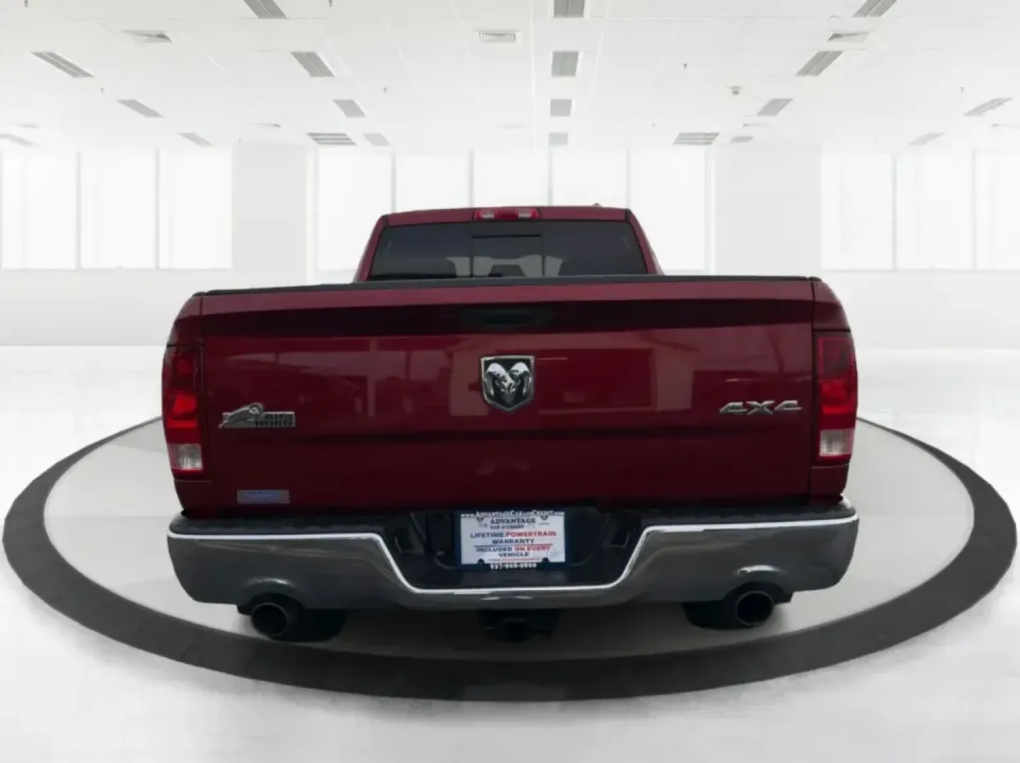 2012 Ram 1500 SLT (1C6RD7GT9CS) with an HEMI 5.7L V-8 variable valve control engine, 5-Speed Automatic transmission, located at 1184 Kauffman Ave, Fairborn, OH, 45324, (937) 908-9800, 39.807072, -84.030914 - **Unleash Adventure with the 2012 Ram 1500 SLT Your Next Truck Awaits!**<br /> <br /> Are you ready to elevate your weekend adventures or tackle your daily commute with confidence? Look no further than the 2012 Ram 1500 SLT, a robust and stylish pickup truck designed to meet the needs of families, - Photo#3