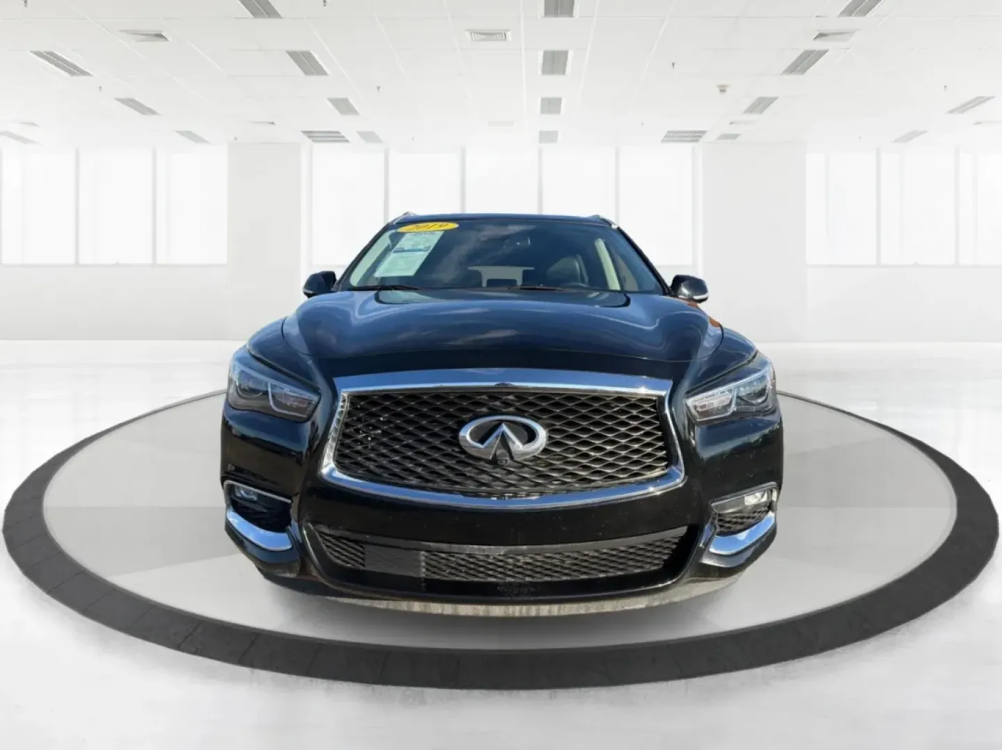 2019 Infiniti QX60 LUXE (5N1DL0MM2KC) with an VQ 3.5L V-6 gasoline direct injection engine, located at 1951 S Dayton Lakeview Rd., New Carlisle, OH, 45344, (937) 908-9800, 39.890999, -84.050255 - **Discover Your Next Adventure with the 2019 Infiniti QX60 at Advantage Car and Credit - Piqua!**<br /> <br /> Are you ready to elevate your family's weekend getaways or daily commutes? The 2019 Infiniti QX60 is the perfect blend of luxury, space, and performance, designed for families, adventure se - Photo#7