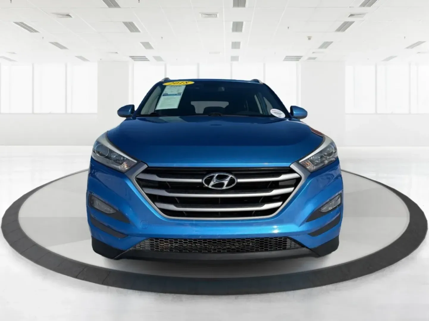 2018 Hyundai Tucson SEL (KM8J3CA43JU) with an Nu 2L I-4 gasoline direct injection engine, located at 8750 N County Rd 25A, Piqua, OH, 45356, (937) 908-9800, 40.164391, -84.232513 - Are you ready to elevate your adventures? Whether you're a growing family in need of a reliable SUV or a commuter looking for comfort on long drives, this 2018 Hyundai Tucson SEL is your ticket to a life filled with experiences. Discover the perfect blend of performance, safety, and technology at Ad - Photo#7