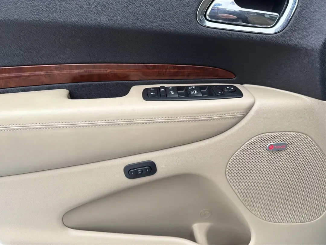 2015 Dodge Durango Citadel (1C4RDHEG2FC) with an Other engine, located at 1184 Kauffman Ave, Fairborn, OH, 45324, (937) 908-9800, 39.807072, -84.030914 - **Unleash Adventure with the 2015 Dodge Durango Citadel Perfect for Family Road Trips!**<br /> <br /> Are you ready to take your family on unforgettable adventures? The 2015 Dodge Durango Citadel is designed for those who love the open road and the comfort of a spacious SUV. With its sleek Bright W - Photo#19