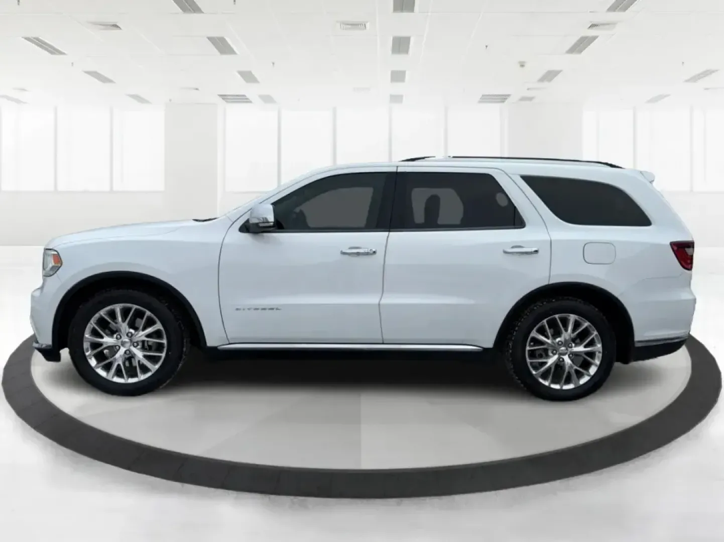 2015 Dodge Durango Citadel (1C4RDHEG2FC) with an 3.6L V6 DOHC 24V engine, 8A transmission, located at 4508 South Dixie Dr, Moraine, OH, 45439, (937) 908-9800, 39.689976, -84.218452 - **Unleash Adventure with the 2015 Dodge Durango Citadel Perfect for Family Road Trips!**<br /> <br /> Are you ready to take your family on unforgettable adventures? The 2015 Dodge Durango Citadel is designed for those who love the open road and the comfort of a spacious SUV. With its sleek Bright W - Photo#5