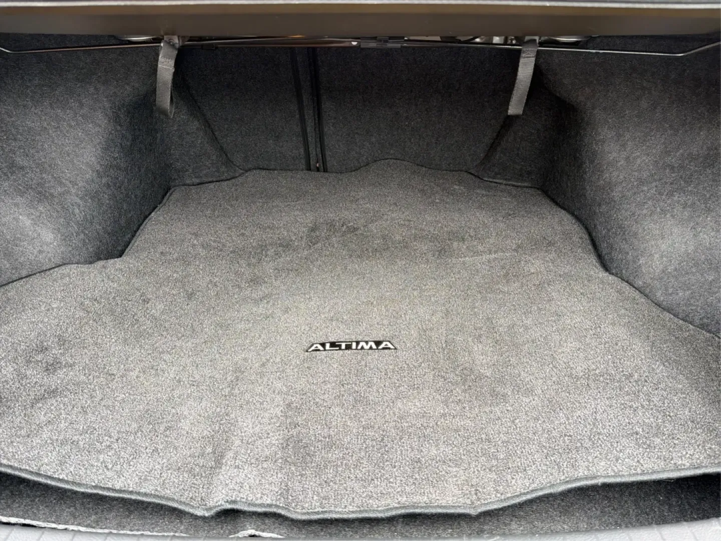 2015 Nissan Altima 2.5 S (1N4AL3AP8FC) with an 2.5L I-4 DOHC engine, located at 1184 Kauffman Ave, Fairborn, OH, 45324, (937) 908-9800, 39.807072, -84.030914 - ### Drive Your Future with Confidence: 2015 Nissan Altima at Advantage Car and Credit - Fairborn<br /> <br /> Are you looking for a reliable sedan that balances comfort, efficiency, and style? Look no further than the 2015 Nissan Altima 2.5 S, a perfect choice for daily commuters, growing families, - Photo#12