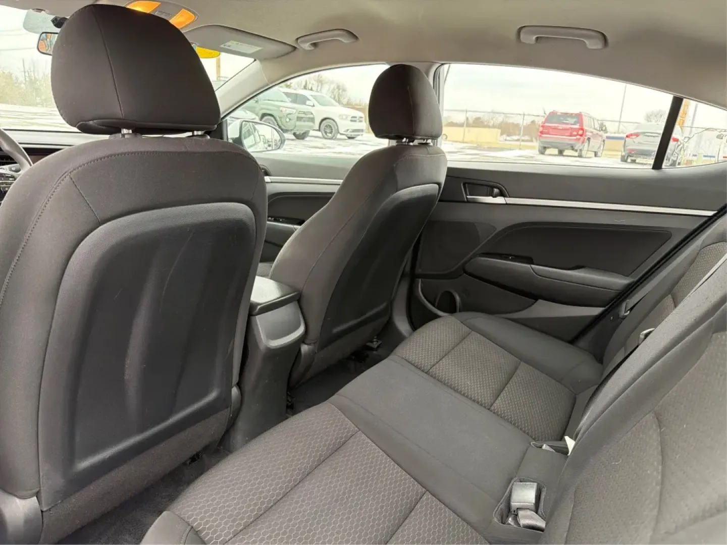 2020 Hyundai Elantra SEL (5NPD84LF8LH) with an Nu 2L I-4 DOHC engine, 6A transmission, located at 880 E. National Road, Vandalia, OH, 45377, (937) 908-9800, 39.891918, -84.183594 - Are you ready to elevate your everyday driving experience? Look no further than this stunning 2020 Hyundai Elantra SEL, the perfect sedan for commuters, growing families, or anyone seeking a stylish ride that won't break the bank. Whether you're navigating the bustling streets of Vandalia or embarki - Photo#10