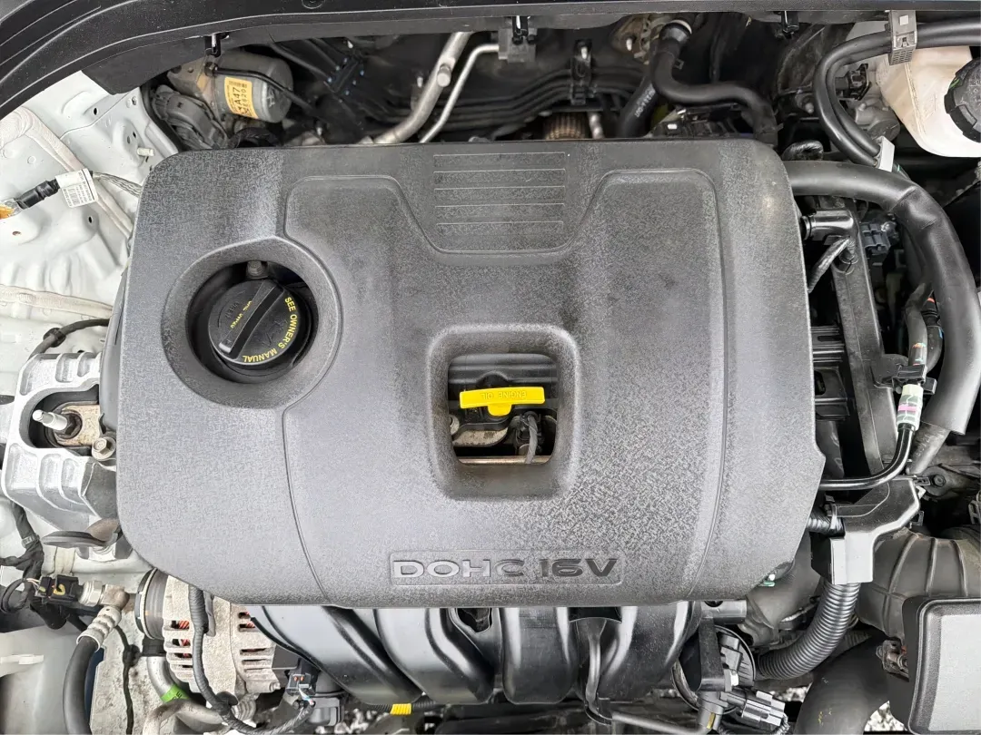 2020 Hyundai Elantra SEL (5NPD84LF8LH) with an Nu 2L I-4 DOHC engine, located at 880 E. National Road, Vandalia, OH, 45377, (937) 908-9800, 39.891918, -84.183594 - Are you ready to elevate your everyday driving experience? Look no further than this stunning 2020 Hyundai Elantra SEL, the perfect sedan for commuters, growing families, or anyone seeking a stylish ride that won't break the bank. Whether you're navigating the bustling streets of Vandalia or embarki - Photo#11