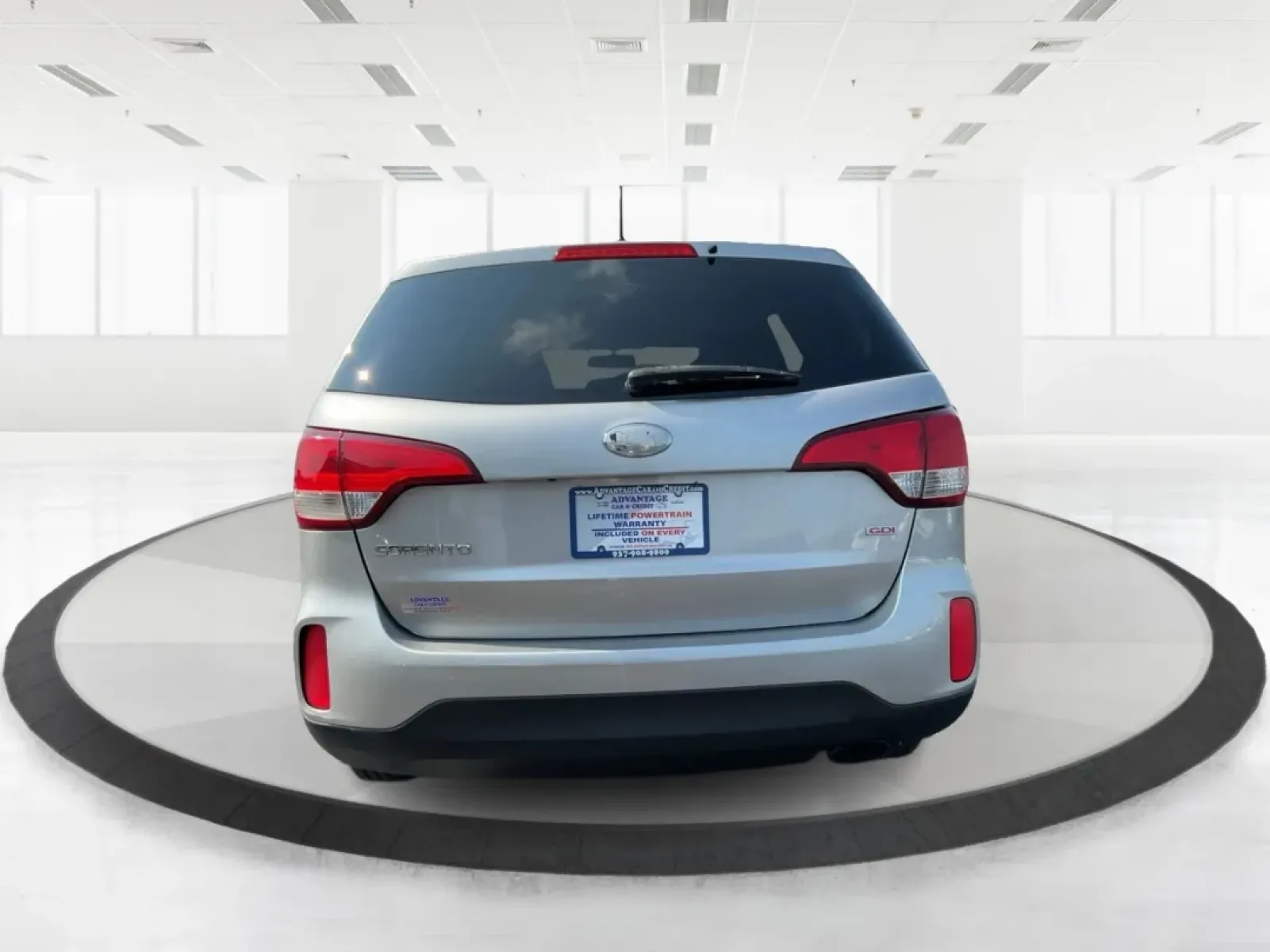 2014 Kia Sorento LX (5XYKT3A66EG) with an 2.4L I-4 gasoline direct injection engine, located at 1951 S Dayton Lakeview Rd., New Carlisle, OH, 45344, (937) 908-9800, 39.890999, -84.050255 - Discover the joy of family adventures with the 2014 Kia Sorento LX, now available at Advantage Car and Credit in New Carlisle, OH. This spacious SUV is perfect for growing families or anyone who loves weekend getaways. With a versatile interior and advanced features, the Sorento is designed for comf - Photo#3