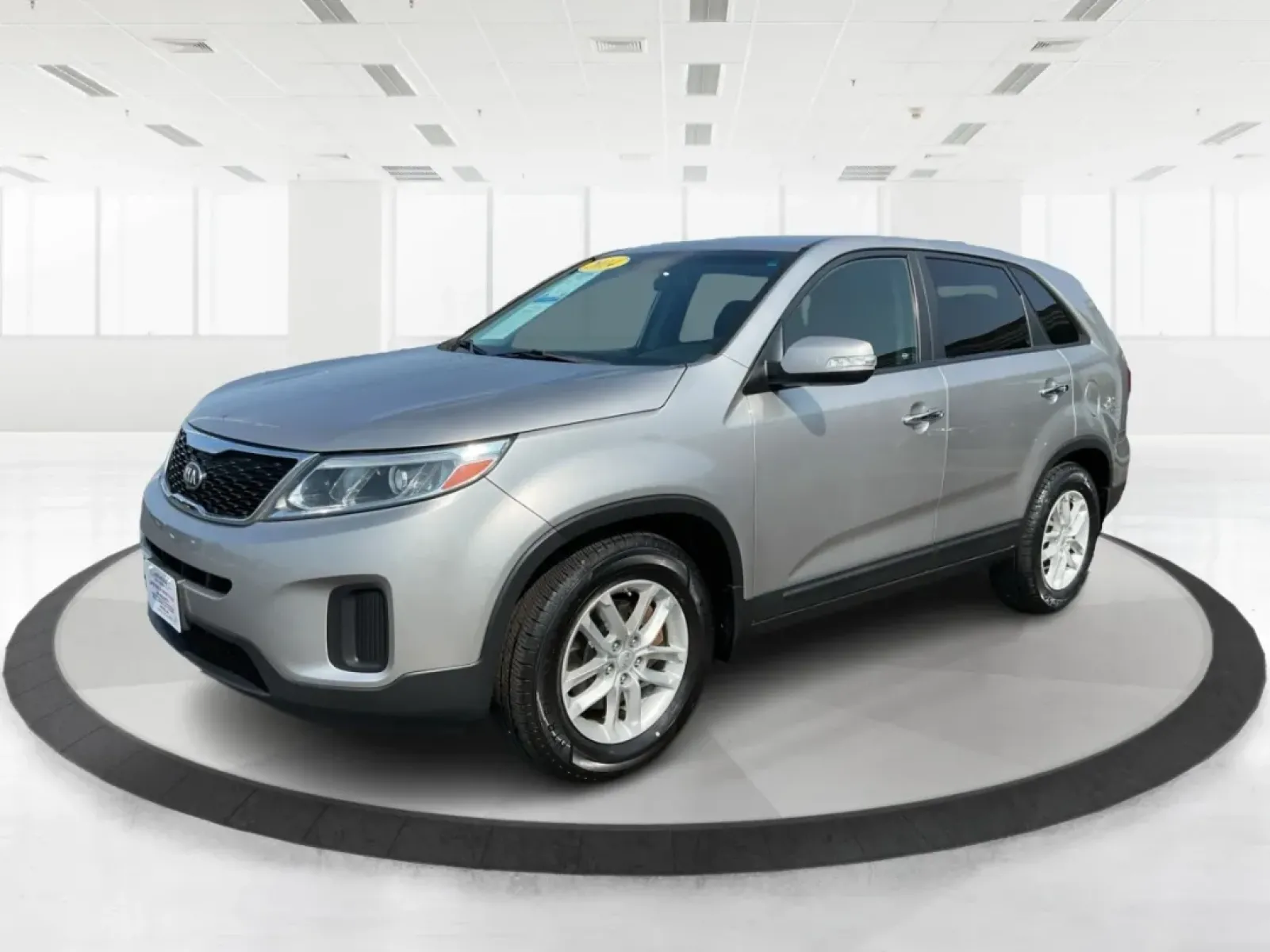 2014 Kia Sorento LX (5XYKT3A66EG) with an 2.4L I-4 gasoline direct injection engine, located at 1951 S Dayton Lakeview Rd., New Carlisle, OH, 45344, (937) 908-9800, 39.890999, -84.050255 - Discover the joy of family adventures with the 2014 Kia Sorento LX, now available at Advantage Car and Credit in New Carlisle, OH. This spacious SUV is perfect for growing families or anyone who loves weekend getaways. With a versatile interior and advanced features, the Sorento is designed for comf - Photo#8
