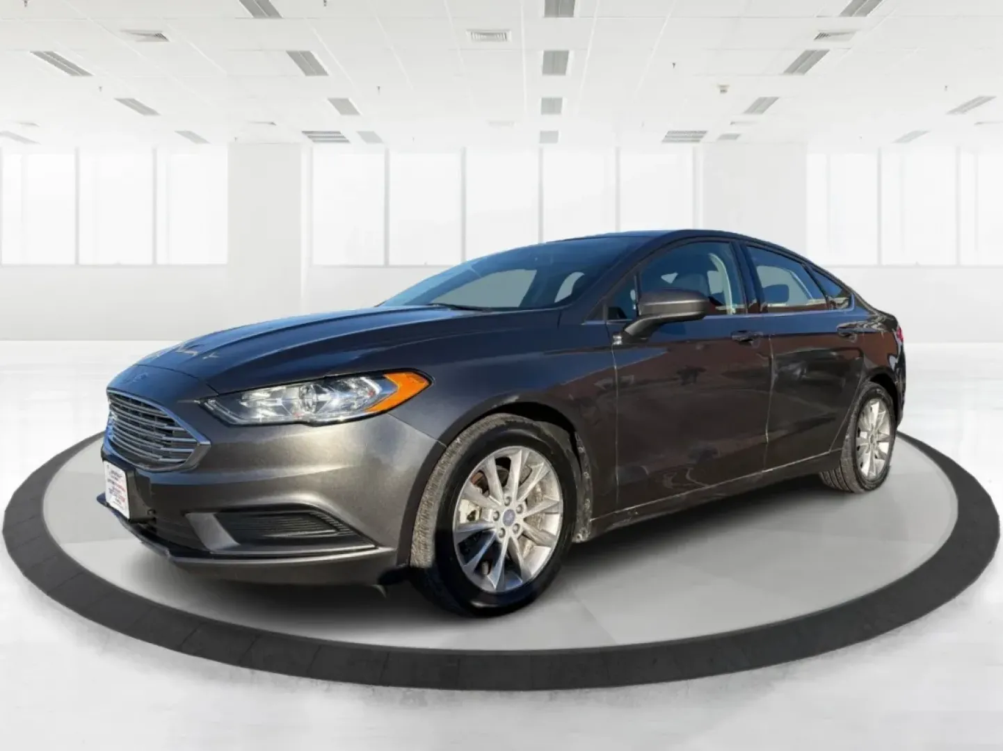 2017 Ford Fusion SE (3FA6P0H78HR) with an 2.5L L4 DOHC 16V engine, 6A transmission, located at 880 E. National Road, Vandalia, OH, 45377, (937) 908-9800, 39.891918, -84.183594 - **Discover Your Next Adventure with the 2017 Ford Fusion SE at Advantage Car and Credit - Troy!**<br /> <br /> Are you ready to elevate your daily commute or embark on weekend getaways with confidence? The 2017 Ford Fusion SE, available now at Advantage Car and Credit in Troy, OH, is designed for th - Photo#8
