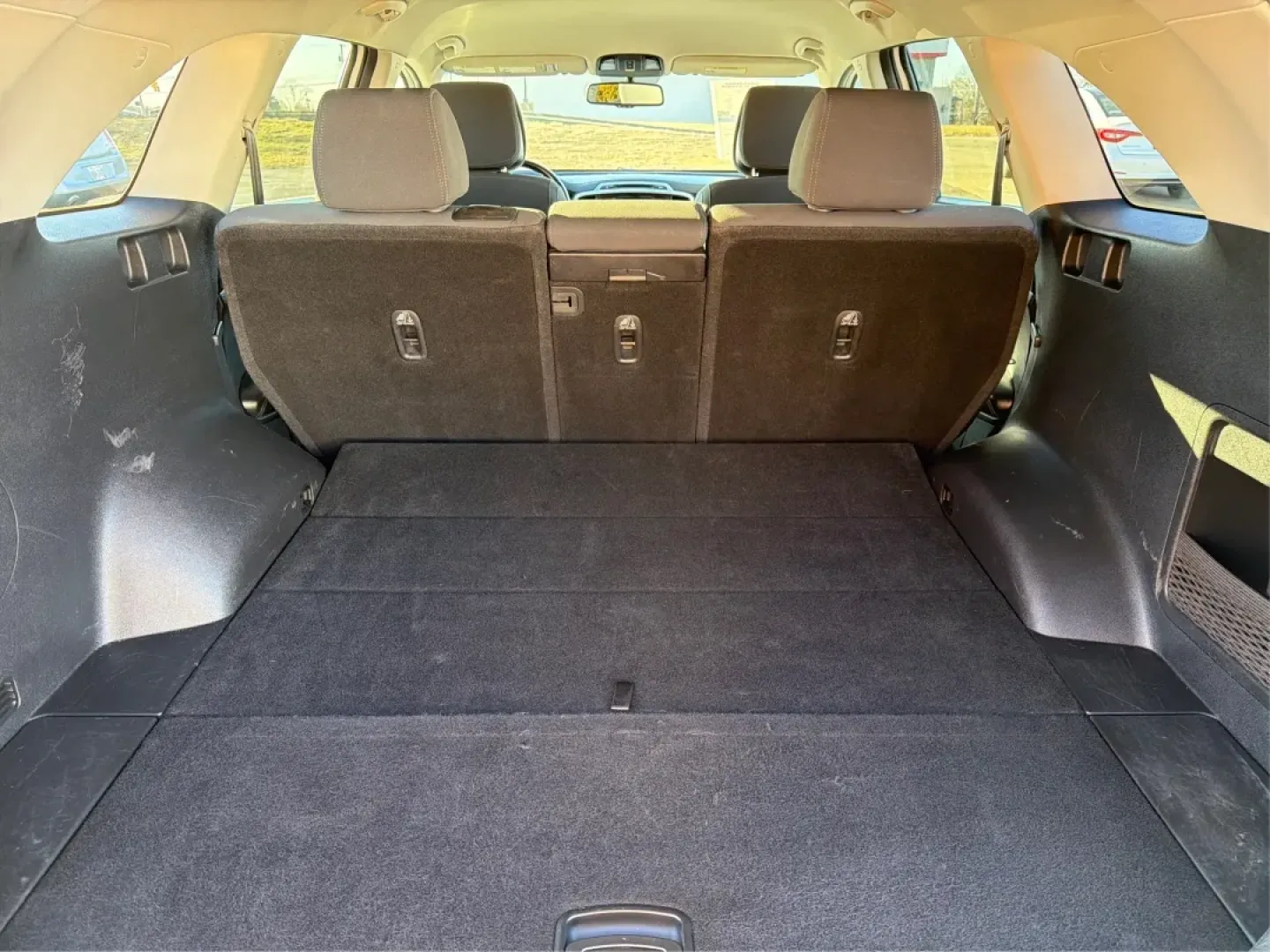 2016 Kia Sorento 2.4L LX (5XYPG4A39GG) with an 2.4L I-4 gasoline direct injection engine, 6-Speed Automatic transmission, located at 4508 South Dixie Dr, Moraine, OH, 45439, (937) 908-9800, 39.689976, -84.218452 - **Discover the Perfect Family SUV for Your Next Adventure!**<br /> <br /> Are you in search of a reliable SUV that can comfortably accommodate your growing family while also being great for weekend getaways? Look no further than the 2016 Kia Sorento 2.4L LX, available now at Advantage Car and Credit - Photo#12