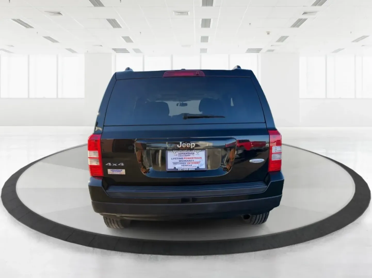 2012 Jeep Patriot Latitude (1C4NJRFB1CD) with an 2.4L I-4 DOHC engine, located at 1099 N County Rd 25A , Troy, OH, 45373, (937) 908-9800, 40.057079, -84.212883 - Experience the thrill of adventure with the 2012 Jeep Patriot Latitude, now available at Advantage Car and Credit in Troy, OH! Perfect for weekend getaways or daily commutes, this versatile SUV is designed to meet the needs of both adventure-seekers and budget-conscious buyers alike. With its rugged - Photo#3