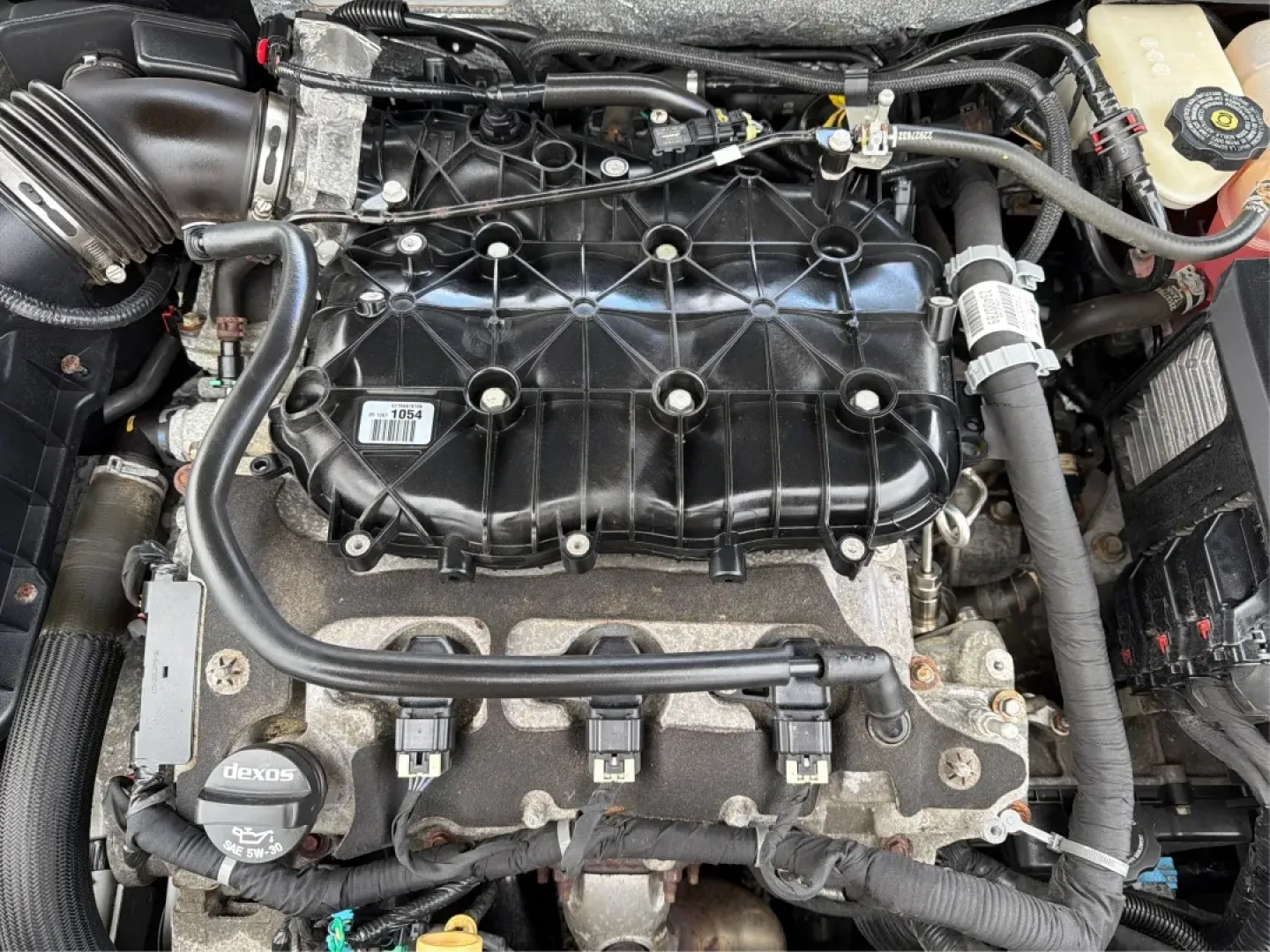 2016 Chevrolet Impala 2LT (2G1115S34G9) with an 3.6L V-6 gasoline direct injection engine, located at 1184 Kauffman Ave, Fairborn, OH, 45324, (937) 908-9800, 39.807072, -84.030914 - **Elevate Your Daily Drive with the 2016 Chevrolet Impala 2LT at Advantage Car and Credit - Fairborn!**<br /> <br /> Are you in search of a sedan that not only meets your daily commuting needs but also enhances your lifestyle? Look no further than this stunning 2016 Chevrolet Impala 2LT, available a - Photo#11