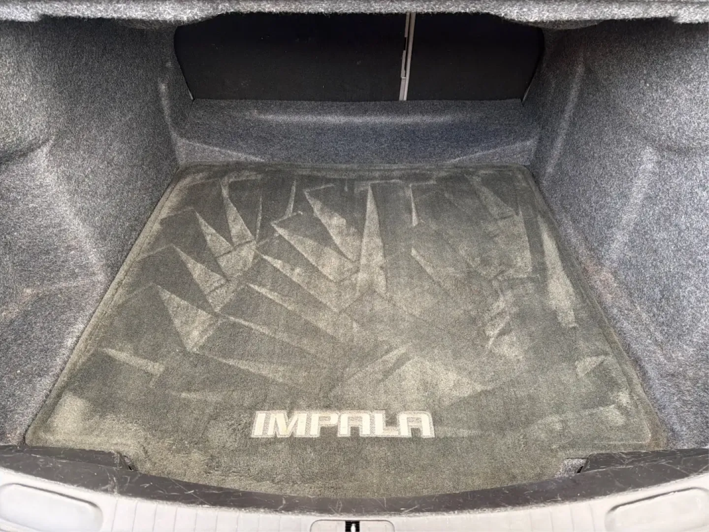 2016 Chevrolet Impala 2LT (2G1115S34G9) with an 3.6L V-6 gasoline direct injection engine, located at 1184 Kauffman Ave, Fairborn, OH, 45324, (937) 908-9800, 39.807072, -84.030914 - **Elevate Your Daily Drive with the 2016 Chevrolet Impala 2LT at Advantage Car and Credit - Fairborn!**<br /> <br /> Are you in search of a sedan that not only meets your daily commuting needs but also enhances your lifestyle? Look no further than this stunning 2016 Chevrolet Impala 2LT, available a - Photo#12