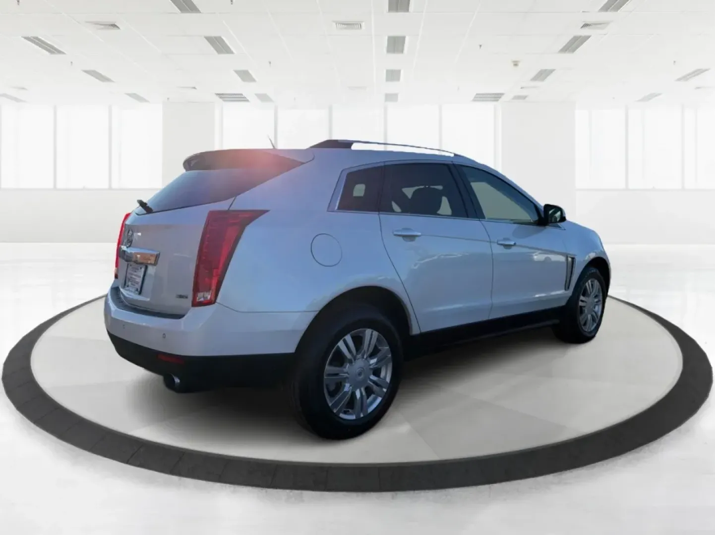 2013 Cadillac SRX Luxury Collection (3GYFNCE32DS) with an 3.6L V6 DOHC 24V FFV engine, 6-Speed Automatic transmission, located at 401 Woodman Dr, Riverside, OH, 45431, (937) 908-9800, 39.760899, -84.123421 - ### Elevate Your Everyday with the 2013 Cadillac SRX Luxury Collection <br /> <br /> Are you searching for the perfect vehicle to enhance your family's lifestyle or your daily commute? Look no further than the stunning 2013 Cadillac SRX Luxury Collection, available now at Advantage Car and Credit in - Photo#2
