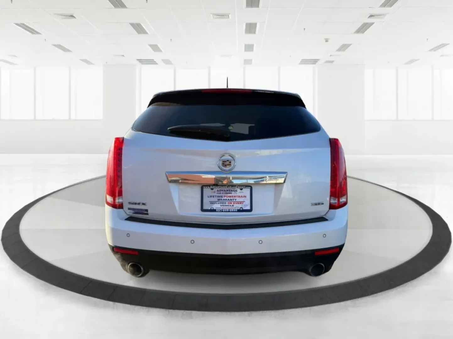 2013 Cadillac SRX Luxury Collection (3GYFNCE32DS) with an 3.6L V6 DOHC 24V FFV engine, 6-Speed Automatic transmission, located at 401 Woodman Dr, Riverside, OH, 45431, (937) 908-9800, 39.760899, -84.123421 - ### Elevate Your Everyday with the 2013 Cadillac SRX Luxury Collection <br /> <br /> Are you searching for the perfect vehicle to enhance your family's lifestyle or your daily commute? Look no further than the stunning 2013 Cadillac SRX Luxury Collection, available now at Advantage Car and Credit in - Photo#3