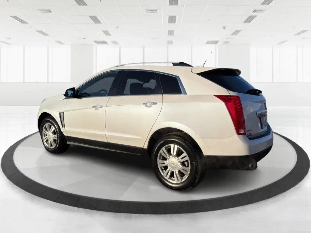 2013 Cadillac SRX Luxury Collection (3GYFNCE32DS) with an 3.6L V6 DOHC 24V FFV engine, 6-Speed Automatic transmission, located at 401 Woodman Dr, Riverside, OH, 45431, (937) 908-9800, 39.760899, -84.123421 - ### Elevate Your Everyday with the 2013 Cadillac SRX Luxury Collection <br /> <br /> Are you searching for the perfect vehicle to enhance your family's lifestyle or your daily commute? Look no further than the stunning 2013 Cadillac SRX Luxury Collection, available now at Advantage Car and Credit in - Photo#4