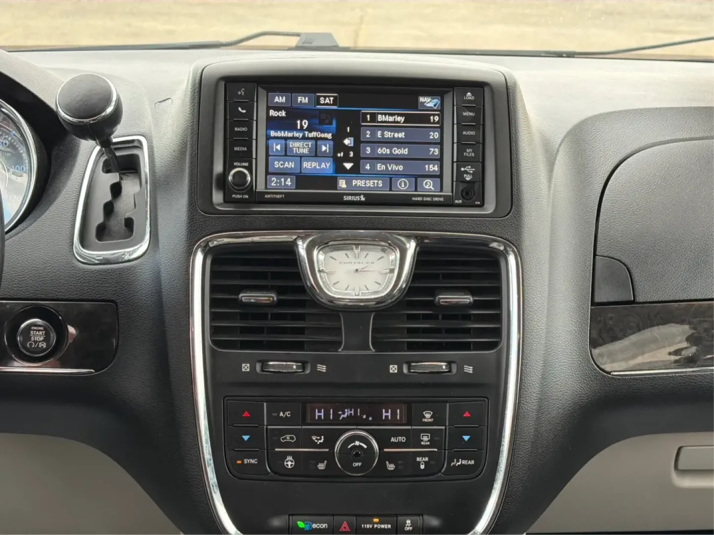 2016 Chrysler Town and Country Touring-L Anniversary Edition (2C4RC1CG8GR) with an Pentastar 3.6L V-6 DOHC engine, 6A transmission, located at 401 Woodman Dr, Riverside, OH, 45431, (937) 908-9800, 39.760899, -84.123421 - Experience the ultimate in family-friendly transportation with the 2016 Chrysler Town and Country, available now at Advantage Car and Credit in Riverside, OH! This exceptional passenger van is perfect for those seeking both versatility and comfort, making it an ideal choice for growing families, w - Photo#13