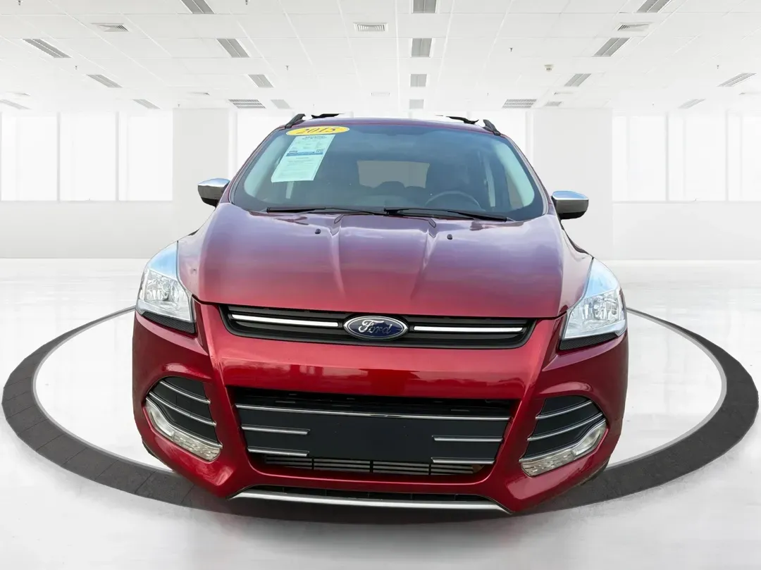 2015 Ford Escape SE (1FMCU0G93FU) with an 2.0L L4 DOHC 16V engine, 6-Speed Automatic transmission, located at 4508 South Dixie Dr, Moraine, OH, 45439, (937) 908-9800, 39.689976, -84.218452 - Are you looking for a vehicle that perfectly balances style, comfort, and functionality for your next family road trip or daily commute? Look no further than this stunning 2015 Ford Escape SE, available now at Advantage Car and Credit in Moraine, OH! This versatile SUV is designed to meet the demand - Photo#7