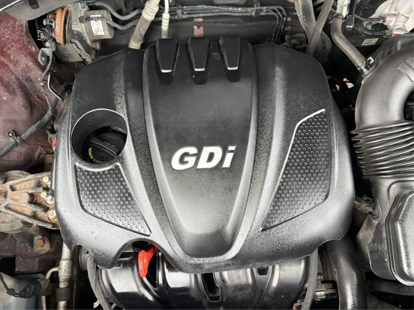 2014 Kia Sorento LX (5XYKTDA63EG) with an 2.4L I-4 gasoline direct injection engine, 6-Speed Automatic transmission, located at 1184 Kauffman Ave, Fairborn, OH, 45324, (937) 908-9800, 39.807072, -84.030914 - ### Discover Adventure with the 2014 Kia Sorento LX at Advantage Car and Credit<br /> <br /> Are you ready to elevate your family outings, weekend adventures, or daily commutes? The 2014 Kia Sorento LX is the perfect SUV to match your dynamic lifestyle, offering practicality without sacrificing styl - Photo#11