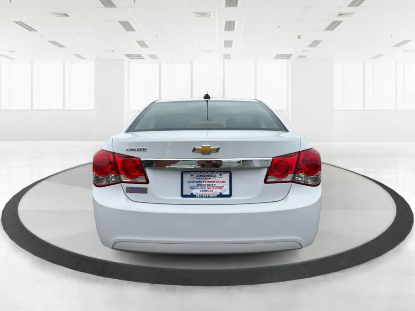 2015 Chevrolet Cruze LS Auto (1G1PA5SH8F7) with an ECOTEC 1.8L I-4 DOHC engine, 6-Speed Automatic transmission, located at 1951 S Dayton Lakeview Rd., New Carlisle, OH, 45344, (937) 908-9800, 39.890999, -84.050255 - **Drive Your Future with Confidence: 2015 Chevrolet Cruze at Advantage Car and Credit in New Carlisle, OH**<br /> <br /> Are you searching for a reliable and stylish vehicle that fits your busy lifestyle? Look no further than this 2015 Chevrolet Cruze, available now at Advantage Car and Credit in Ne - Photo#3