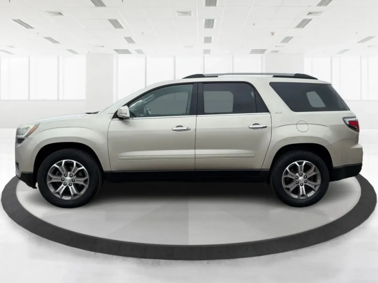 2014 GMC Acadia SLT-1 (1GKKVRKDXEJ) with an 3.6L V-6 gasoline direct injection engine, located at 8750 N County Rd 25A, Piqua, OH, 45356, (937) 908-9800, 40.164391, -84.232513 - **Discover Your Adventure with the 2014 GMC Acadia SLT-1 at Advantage Car and Credit - Piqua!**<br /> <br /> Are you ready for your next family road trip or weekend adventure? The 2014 GMC Acadia SLT-1 is the perfect SUV to elevate your lifestyle, combining spacious comfort and advanced features to - Photo#5