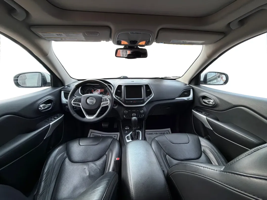 2017 Jeep Cherokee Overland 4x4 (1C4PJMJS9HW) with an Pentastar 3.2L V-6 DOHC engine, 9A transmission, located at 8750 N County Rd 25A, Piqua, OH, 45356, (937) 908-9800, 40.164391, -84.232513 - Looking for the perfect vehicle to elevate your family adventures or make daily commutes a breeze? Look no further than this stunning 2017 Jeep Cherokee Overland 4x4, available now at Advantage Car and Credit Piqua. With the versatile blend of a comfortable sport utility design and advanced feature - Photo#21