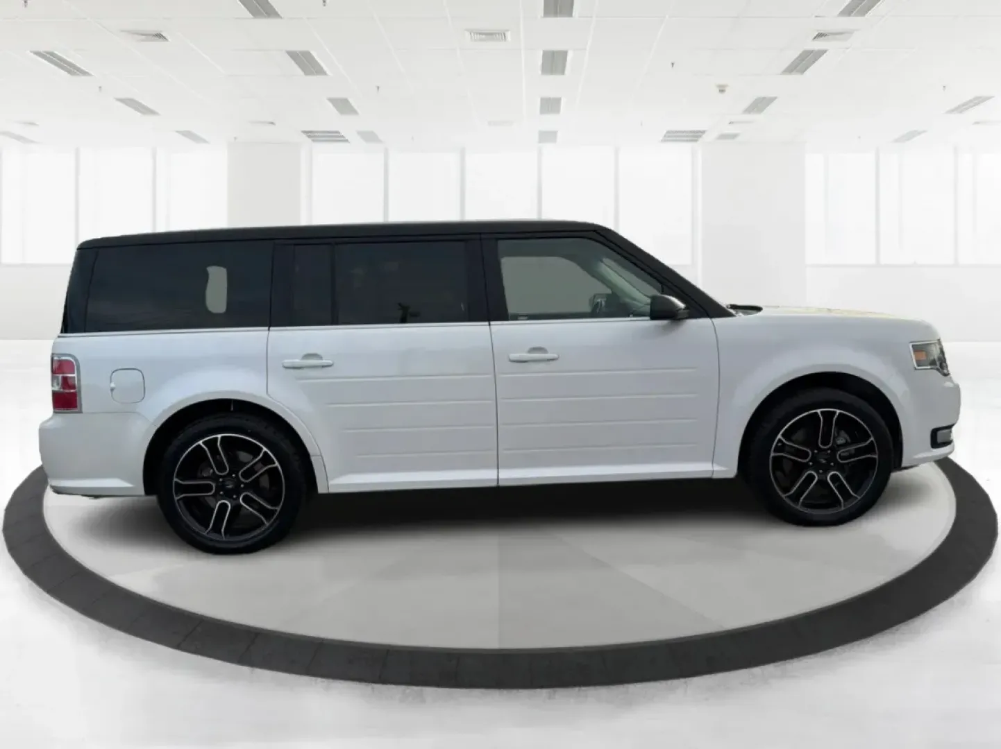 2014 Ford Flex SEL (2FMGK5C83EB) with an 3.5L V-6 DOHC engine, located at 401 Woodman Dr, Riverside, OH, 45431, (937) 908-9800, 39.760899, -84.123421 - **Explore the Open Road with Confidence: 2014 Ford Flex SEL at Advantage Car and Credit**<br /> <br /> Are you searching for the perfect vehicle to accommodate your active lifestyle? Look no further! The 2014 Ford Flex SEL is not just a car; it's a gateway to unforgettable family road trips, weekend - Photo#1