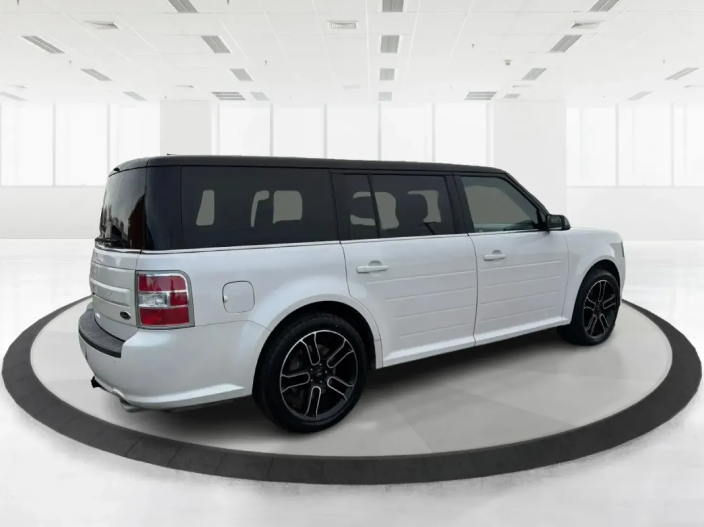 2014 Ford Flex SEL (2FMGK5C83EB) with an 3.5L V-6 DOHC engine, located at 401 Woodman Dr, Riverside, OH, 45431, (937) 908-9800, 39.760899, -84.123421 - **Explore the Open Road with Confidence: 2014 Ford Flex SEL at Advantage Car and Credit**<br /> <br /> Are you searching for the perfect vehicle to accommodate your active lifestyle? Look no further! The 2014 Ford Flex SEL is not just a car; it's a gateway to unforgettable family road trips, weekend - Photo#2
