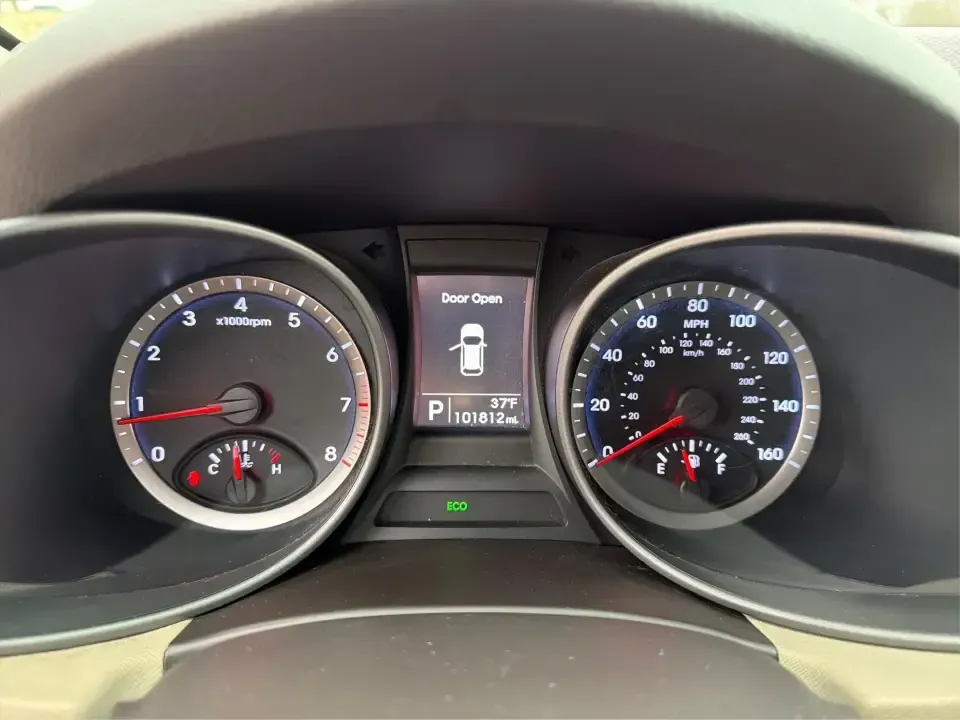 2013 Hyundai Santa Fe Sport 2.4 AWD (5XYZUDLB7DG) with an 2.4L L4 DOHC 16V engine, 6-Speed Automatic transmission, located at 401 Woodman Dr, Riverside, OH, 45431, (937) 908-9800, 39.760899, -84.123421 - **Experience the Freedom of Adventure with the 2013 Hyundai Santa Fe Sport AWD at Advantage Car and Credit - Riverside!**<br /> <br /> Are you ready to elevate your family's adventures or tackle your daily commutes with style and comfort? The 2013 Hyundai Santa Fe Sport 2.4 AWD is the perfect vehicl - Photo#15