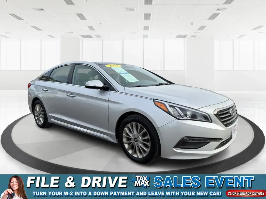 2015 Hyundai Sonata Limited (5NPE34AF8FH) with an 2.4L I-4 gasoline direct injection engine, located at 8750 N County Rd 25A, Piqua, OH, 45356, (937) 908-9800, 40.164391, -84.232513 - Are you in the market for a dependable vehicle that perfectly balances comfort, style, and performance? Look no further than the 2015 Hyundai Sonata Limited, available now at Advantage Car and Credit - Piqua. Whether you're commuting to work, running errands around town, or planning a family road tr - Photo#0
