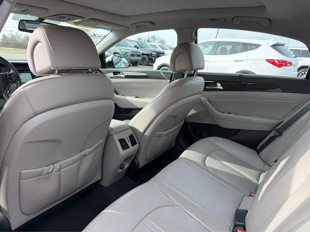 2015 Hyundai Sonata Limited (5NPE34AF8FH) with an 2.4L I-4 gasoline direct injection engine, located at 8750 N County Rd 25A, Piqua, OH, 45356, (937) 908-9800, 40.164391, -84.232513 - Are you in the market for a dependable vehicle that perfectly balances comfort, style, and performance? Look no further than the 2015 Hyundai Sonata Limited, available now at Advantage Car and Credit - Piqua. Whether you're commuting to work, running errands around town, or planning a family road tr - Photo#10