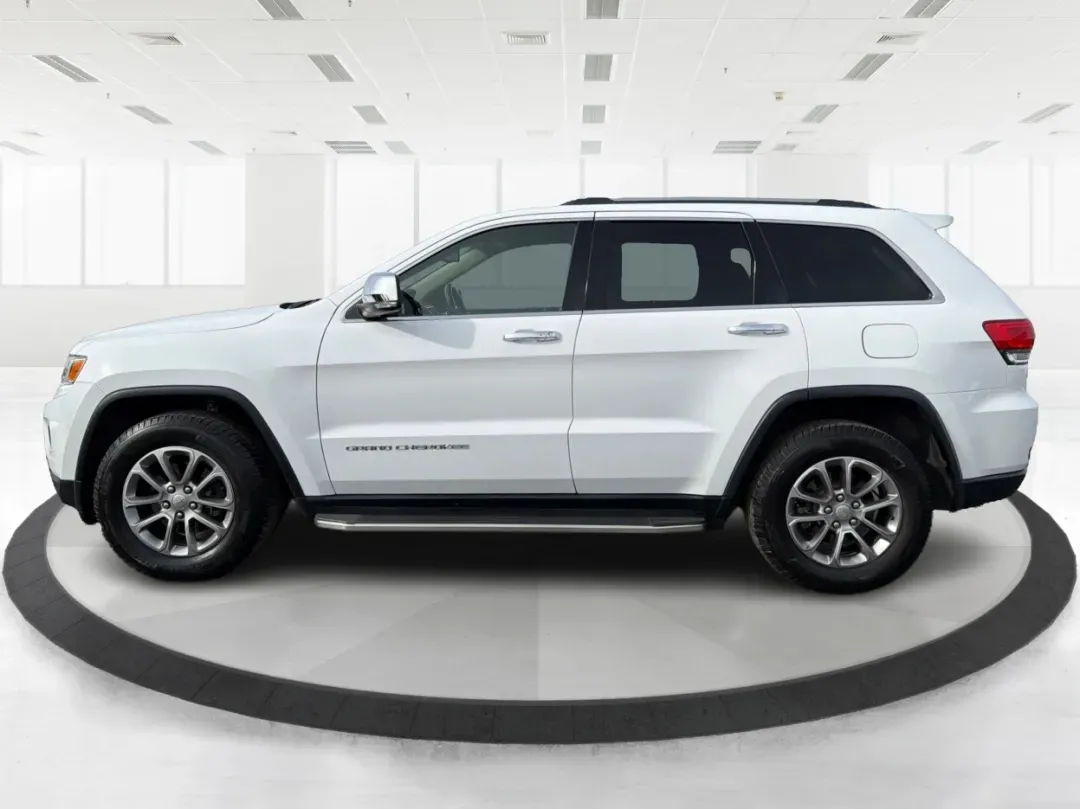 2016 Jeep Grand Cherokee Limited (1C4RJFBG8GC) with an Other engine, located at 8750 N County Rd 25A, Piqua, OH, 45356, (937) 908-9800, 40.164391, -84.232513 - Discover the ultimate blend of luxury and capability with this stunning 2016 Jeep Grand Cherokee Limited, now available at Advantage Car and Credit - Piqua! Perfect for those who crave adventure while needing a reliable vehicle for daily commuting or weekend family outings, this SUV is designed to e - Photo#5