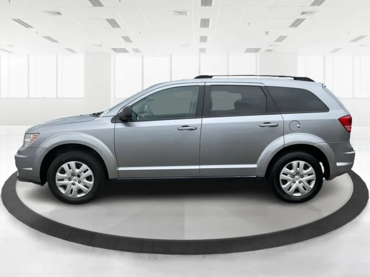 2017 Dodge Journey SE (3C4PDCAB2HT) with an Tigershark MultiAir 2.4L I-4 DOHC engine, located at 1951 S Dayton Lakeview Rd., New Carlisle, OH, 45344, (937) 908-9800, 39.890999, -84.050255 - **Unleash Your Family Adventures with the 2017 Dodge Journey at Advantage Car and Credit!**<br /> <br /> Are you searching for the perfect SUV to suit your growing family's needs or to make those weekend adventures more exciting? Look no further than this reliable and spacious **2017 Dodge Journey** - Photo#5