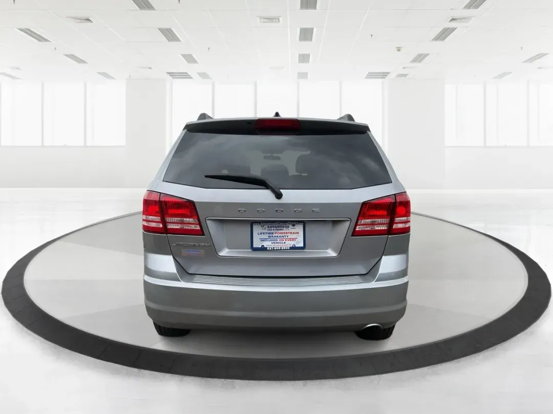 2017 Dodge Journey SE (3C4PDCAB2HT) with an Tigershark MultiAir 2.4L I-4 DOHC engine, 4A transmission, located at 1184 Kauffman Ave, Fairborn, OH, 45324, (937) 908-9800, 39.807072, -84.030914 - **Unleash Your Family Adventures with the 2017 Dodge Journey at Advantage Car and Credit!**<br /> <br /> Are you searching for the perfect SUV to suit your growing family's needs or to make those weekend adventures more exciting? Look no further than this reliable and spacious **2017 Dodge Journey** - Photo#3